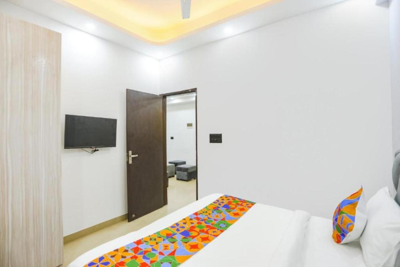 Hotel The Rasa At Vasundhara Ghaziabad Eksteriør billede
