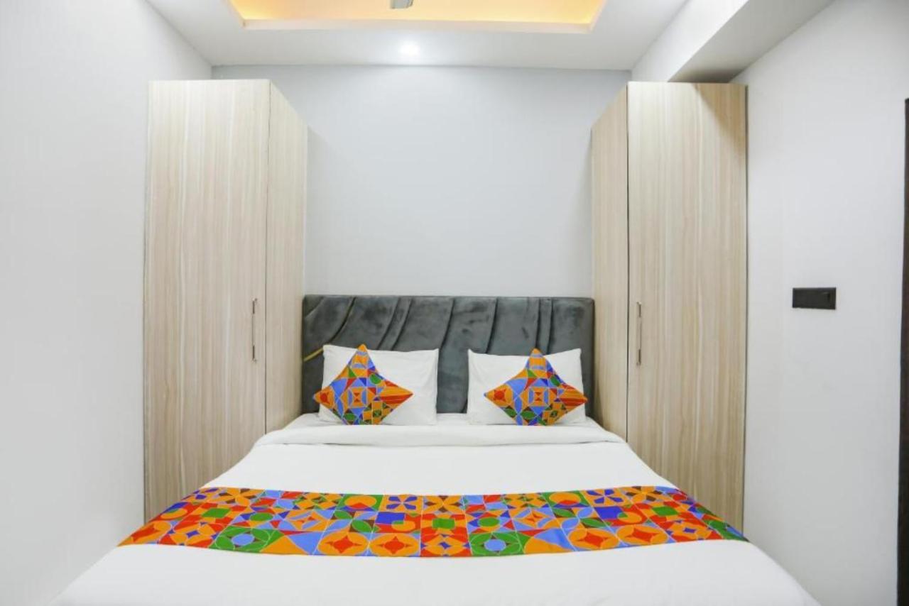Hotel The Rasa At Vasundhara Ghaziabad Eksteriør billede